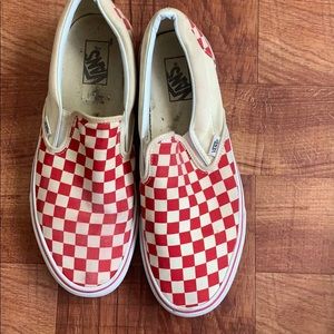 Primary check red vans